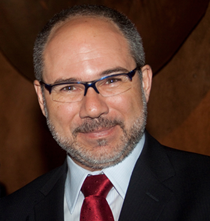 Dr. Marcelo Vieira